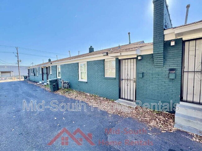 Building Photo - 1825 Castalia St