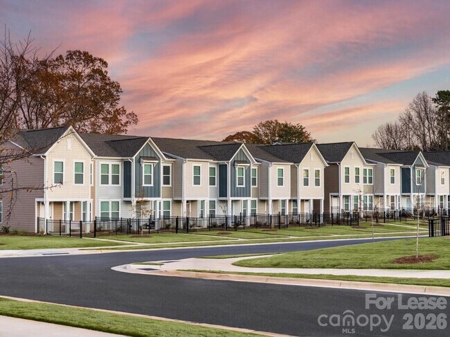 Foto del edificio - 102 Abercorne Wy