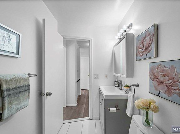 Foto del edificio - 5 Colgate Dr