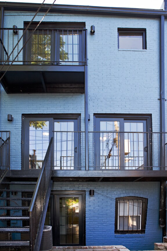 Foto del edificio - 727 12th St NE