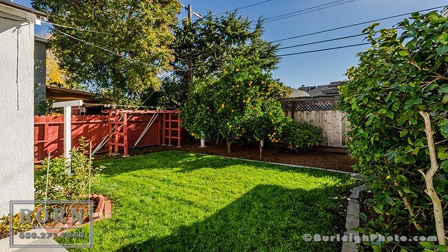 Building Photo - 2063 Oregon Ave