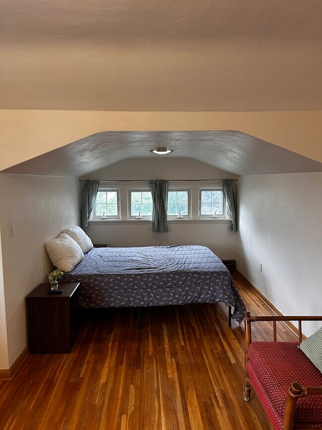 Foto del edificio - 4612 W 5th St