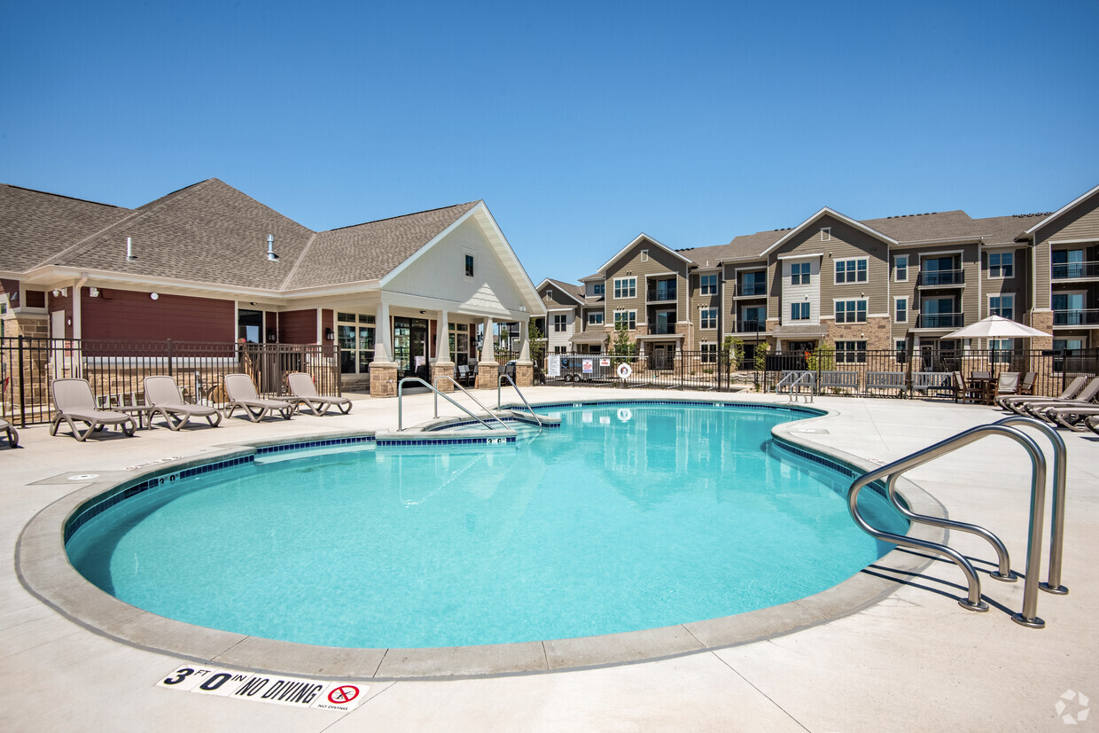 Heritage Hills Apartments - Apartments in Waunakee, WI | Apartments.com