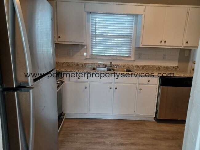 Foto del edificio - 2765 Drew Valley Rd NE