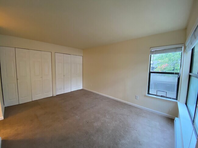 Building Photo - 2534 S 317th St