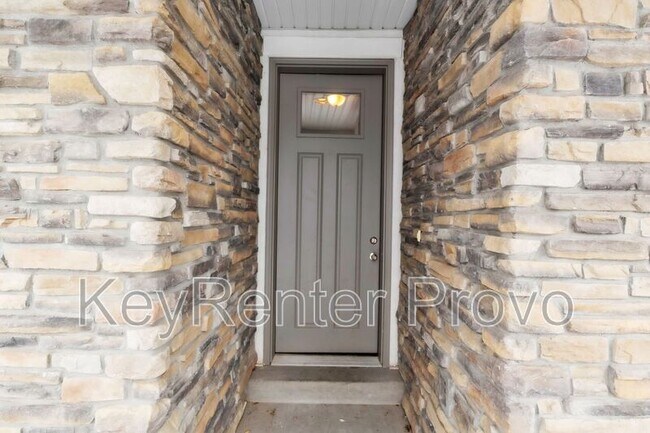 Foto del edificio - 2247 Silver Leaf Dr