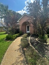 Building Photo - 5633 Piper Glen Blvd