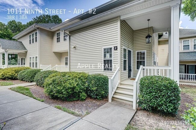 Building Photo - 1011 Ninth Street-Apt. #2