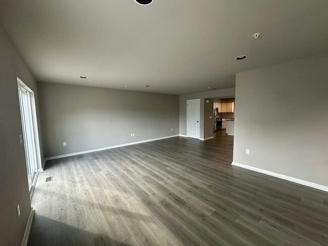 Foto del edificio - 115 High Pointe Dr