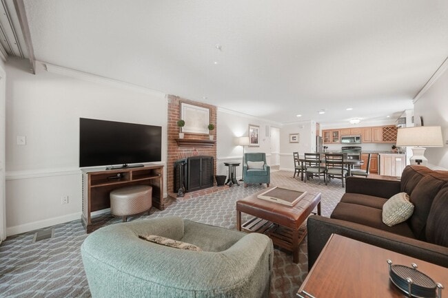 Building Photo - Resort Style Living - KINGSMILL (Graves Ordinary)