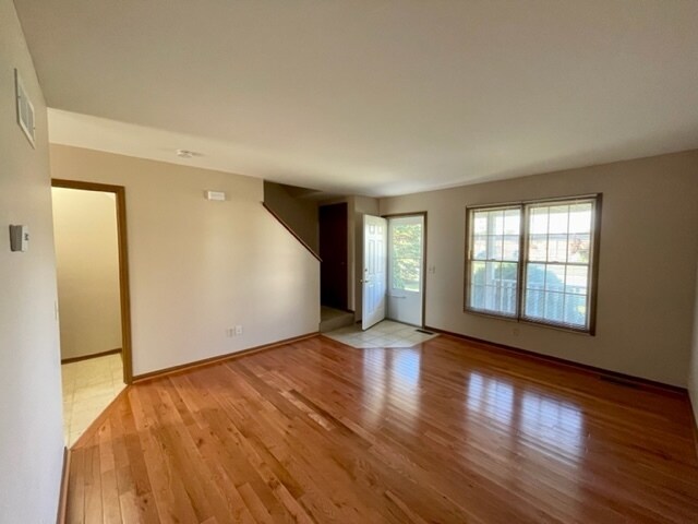 Building Photo - 106 Colonial Pkwy
