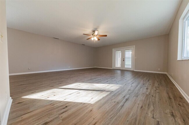 Foto del edificio - 673 Augusta Rd