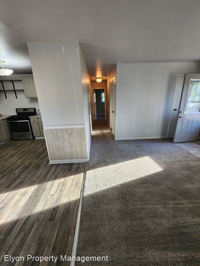 Building Photo - 3 br, 1 bath House - 8501 104th Avenue