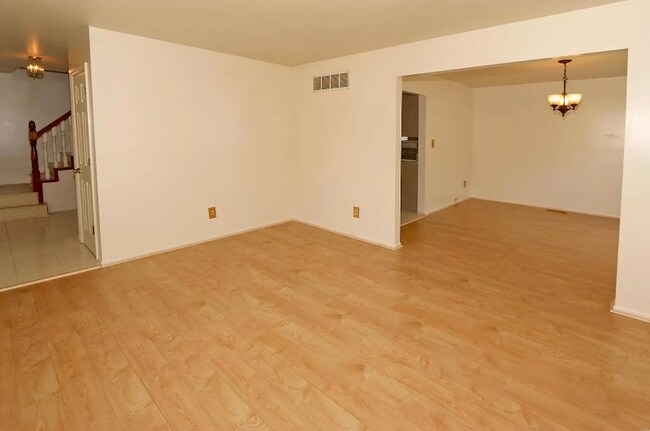 Foto del edificio - 1021 Sweepstakes Ln