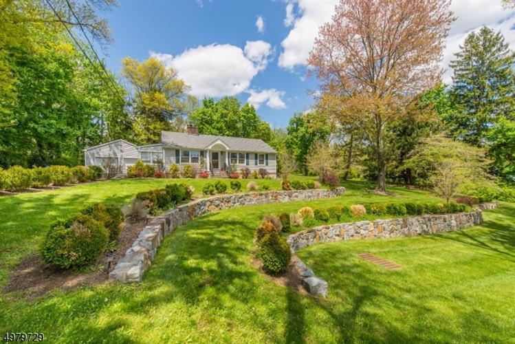 Primary Photo - 38 Clover Hill Rd