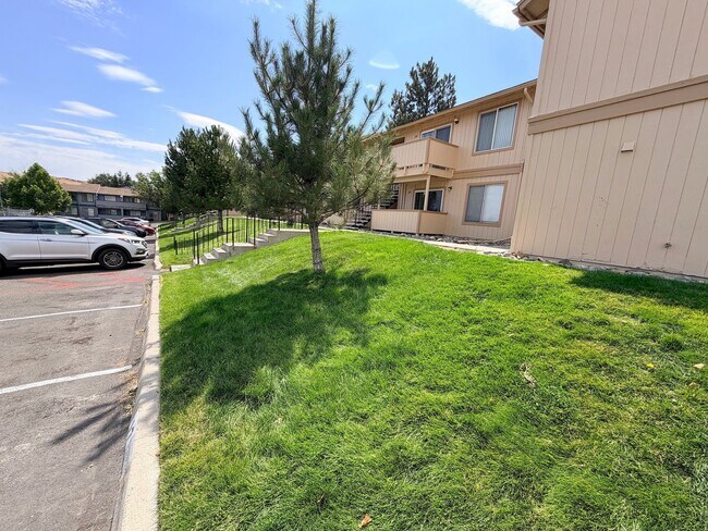 Foto del edificio - 3951 Clear Acre Ln