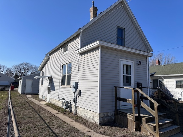 Building Photo - 609-613 13th St NE