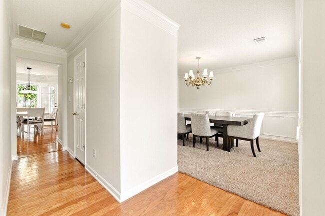 Building Photo - 5745 Crystal Springs Way