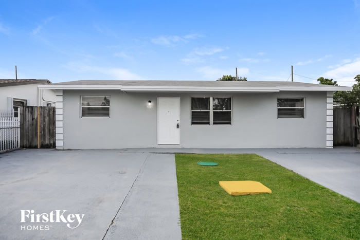 Primary Photo - 4235 NW 167th Terrace
