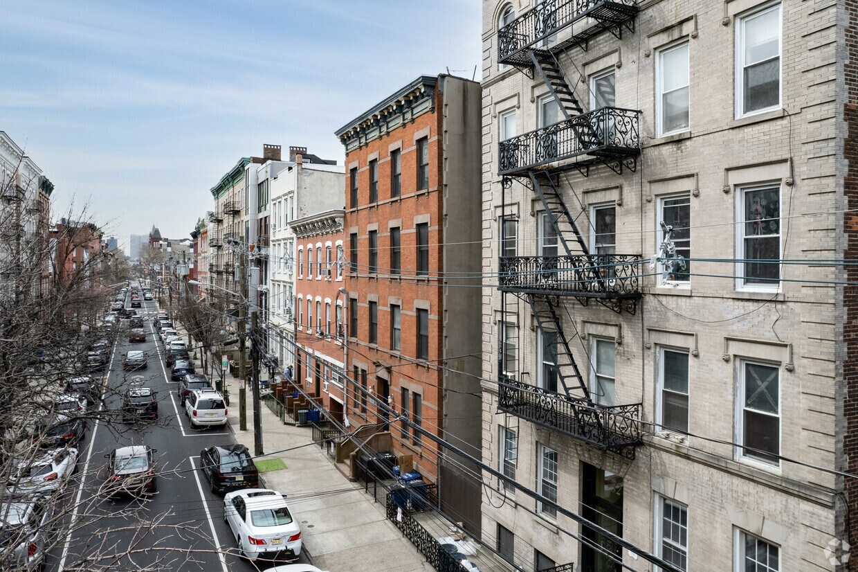 Primary Photo - RES Condo