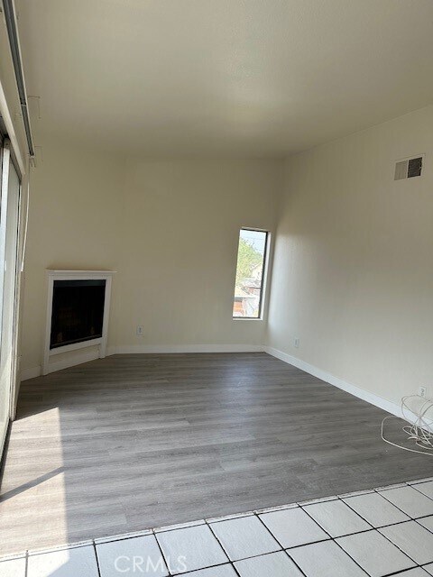 Building Photo - 9633 Juniper Ave