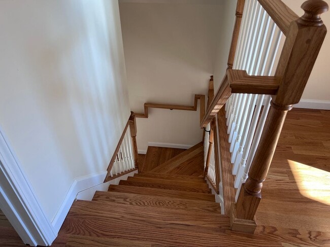 Building Photo - 409 41st St