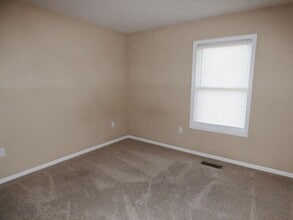 Building Photo - 415 Brookmont Dr