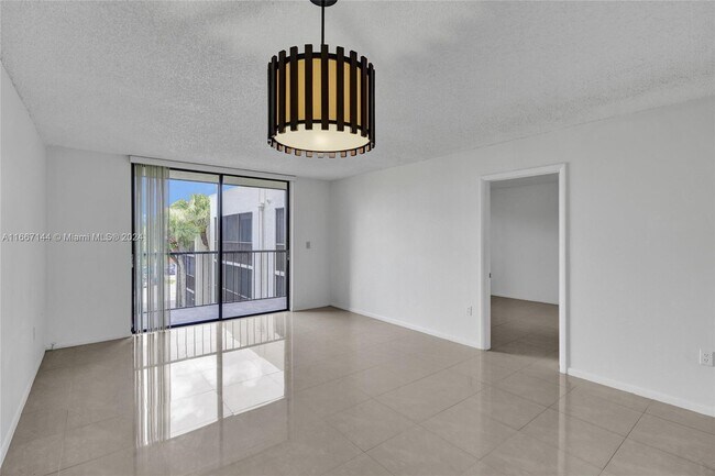 Building Photo - 8075 SW 107th Ave