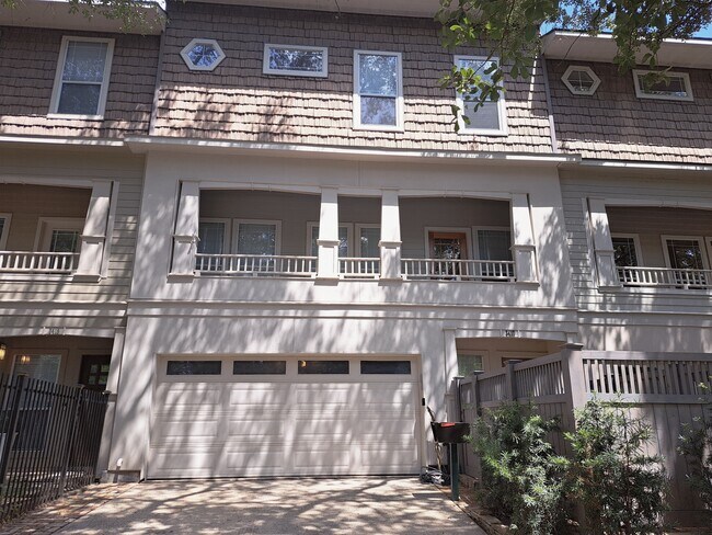 Foto del edificio - 3417 Stanford St