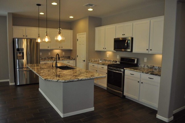 Building Photo - LOOP 303  HAPPY VALLEY ROAD