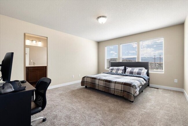 Foto del edificio - 6241 Godwit Ln
