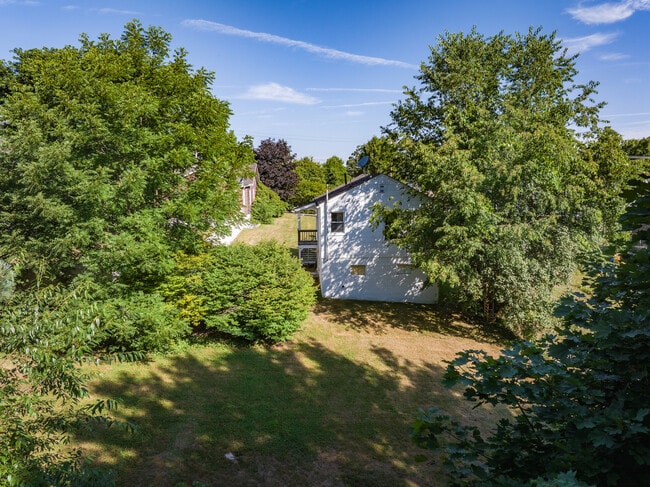 Foto del edificio - 610.5 Russell St