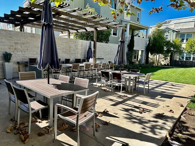 Foto del edificio - 5701 Surfrider Way