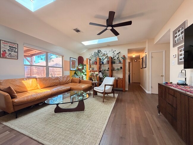 Building Photo - 11728 Maybach Dr