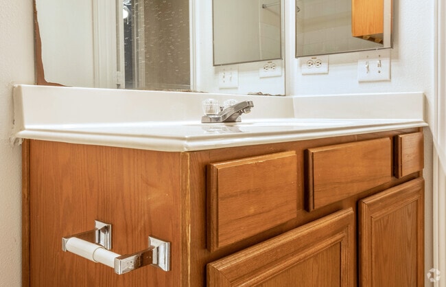 Bathroom - Fairlake Cove