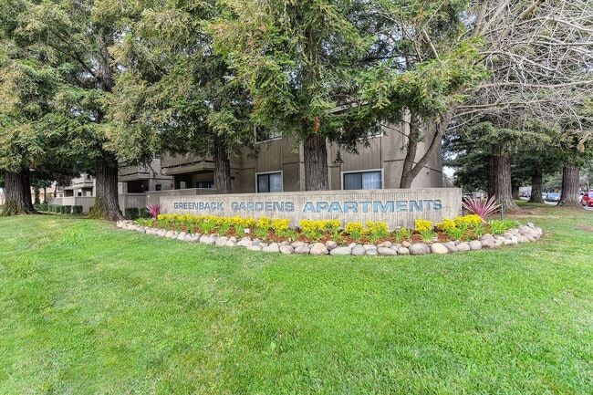 Building Photo - Greenback Gardens