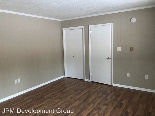 Building Photo - 3 br, 1.5 bath House - 200 Swarthmore Dr