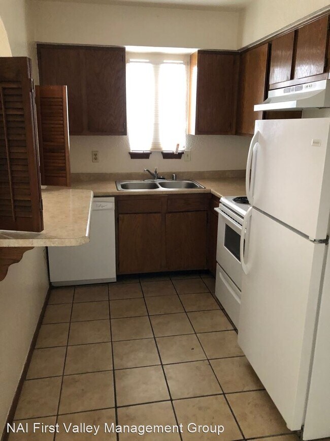 Building Photo - 2 br, 1.5 bath House - 1620 Telshor
