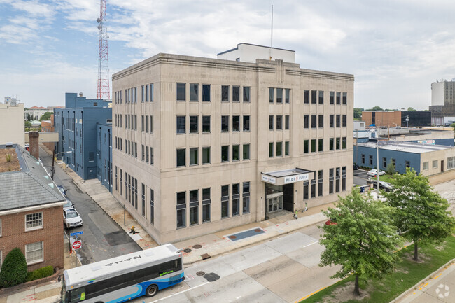 Building Photo - Pilot Place