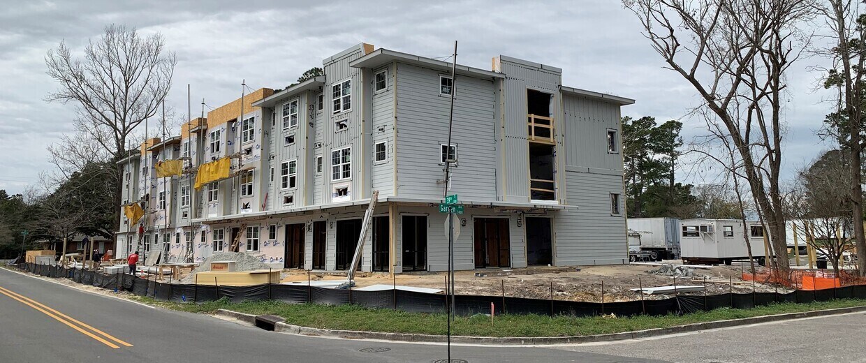 Foto principal - Elevation South