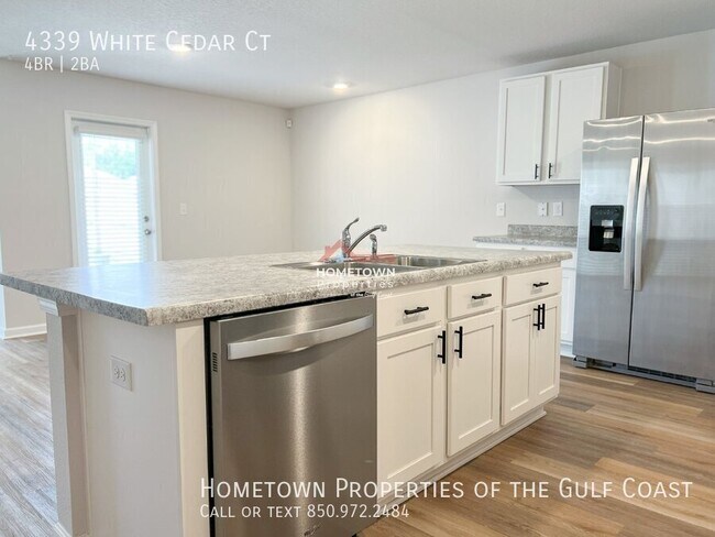 Foto del edificio - Spacious 4-Bedroom, 2-Bathroom Home