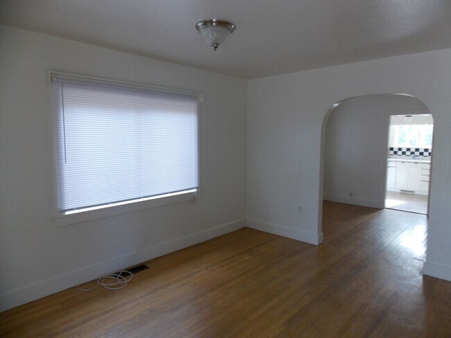Foto del edificio - guest house, Avenues - close to downtown BC