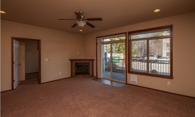 Building Photo - 660 Telegraph Rd