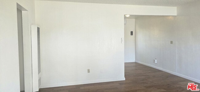 Building Photo - 2458 Normandie Ave