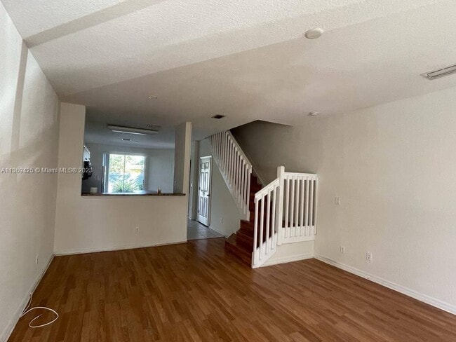 Building Photo - 3550 Oleander Terrace