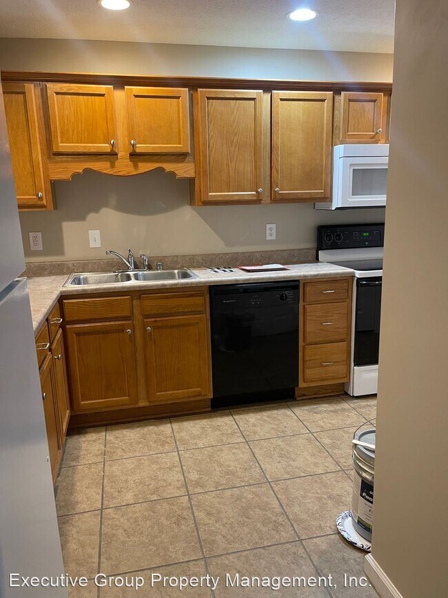 Foto del edificio - 2 br, 2 bath House - 110 MCINTOSH DRIVE