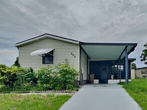 Building Photo - 804 Weeping Willow Ave