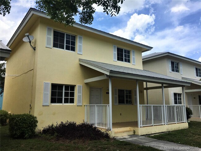 Building Photo - 415 NW 19th Ln