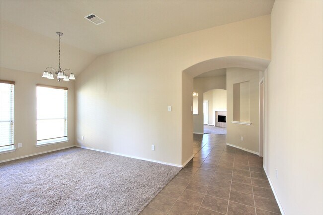 Foto del edificio - 603 Honeysuckle Vine Dr