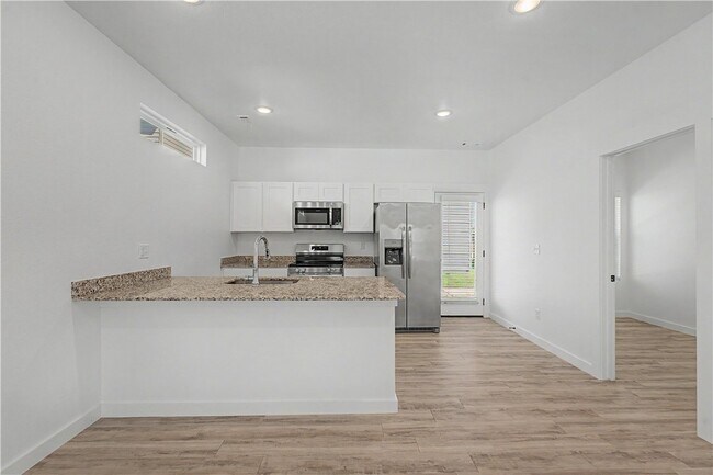 Building Photo - 890 Tennessee Ave